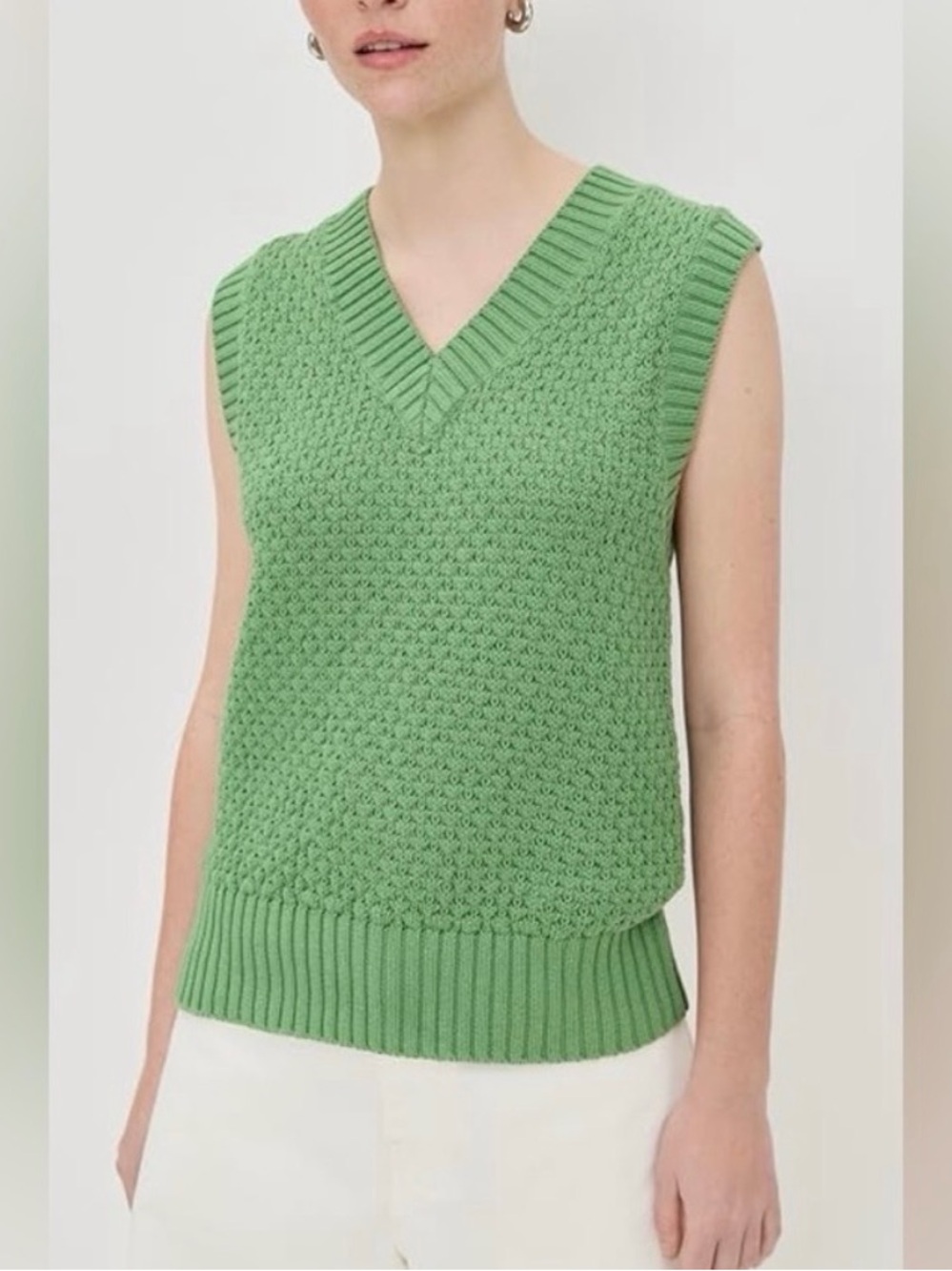 Varley Green V-Neck Sleeveless Knit Vest